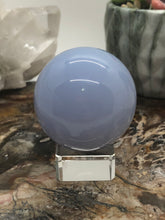 Load image into Gallery viewer, Blue Chalcedony Sphere