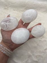 Load image into Gallery viewer, Etched Selenite Palm Stones (Multiple Styles)