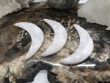 Load image into Gallery viewer, Mangano Calcite Crescent Moon
